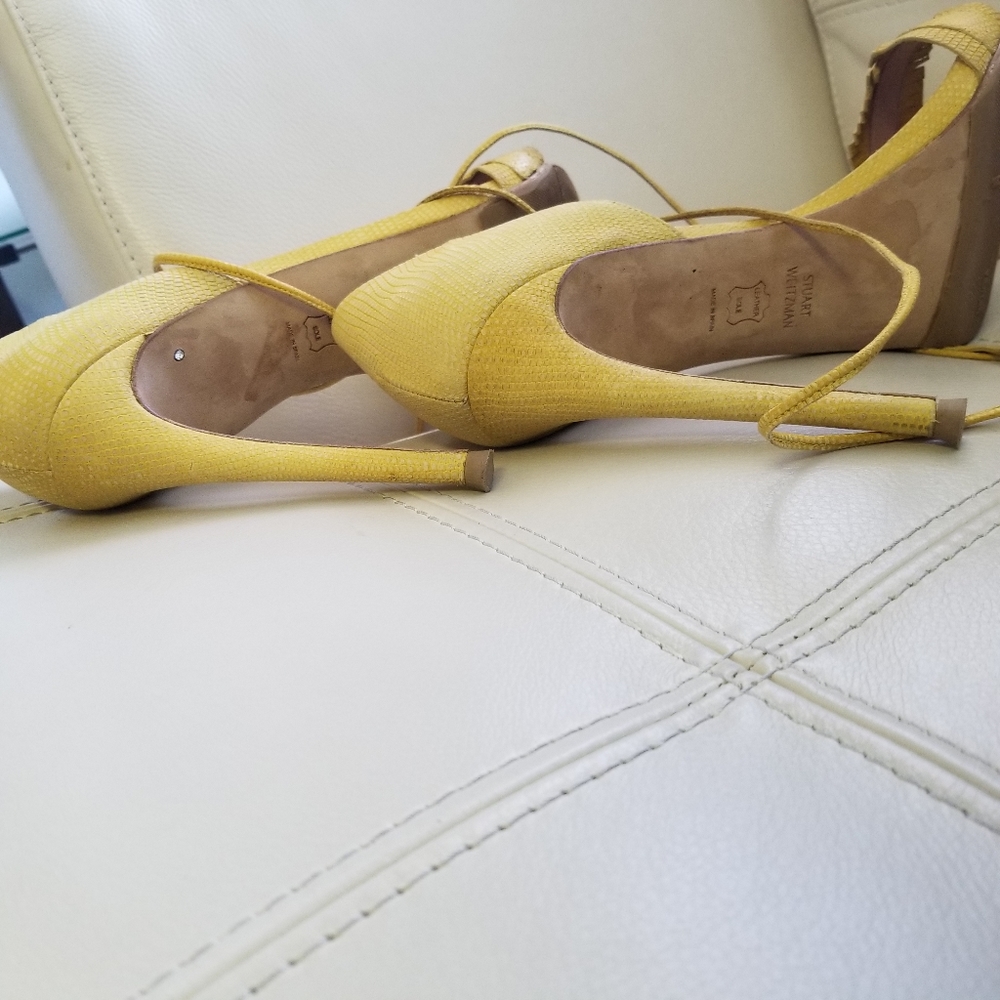 Stuart Weitzman Yellow Embossed Lizard Leather - image 8